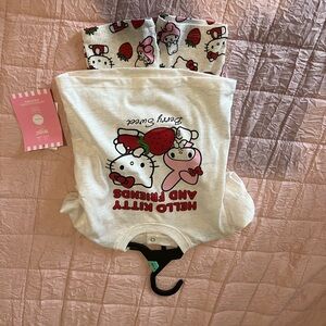 Baby girls hello kitty short set size 6-9 months